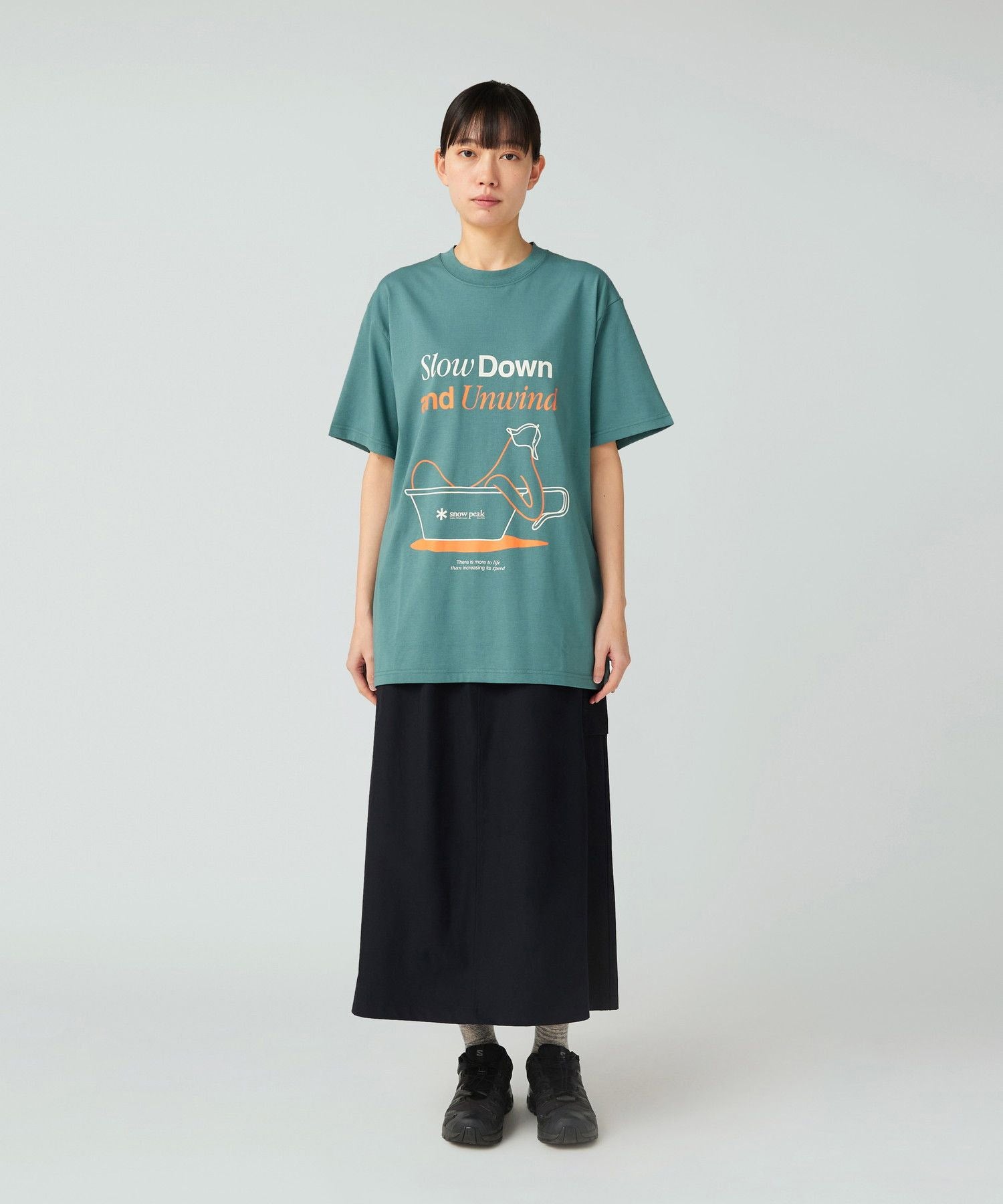 WATER-REPELLENT STRETCH SKIRT BLACK